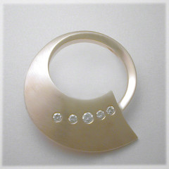Circle Pin With Five Diamonds