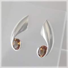 Comet Tail Earrings With Golden Sapphire Ovals